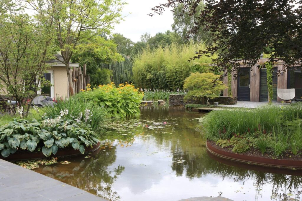 Tuin Aan Het Water Voorbeelden Voor Een Groene Oase tuin-aan-het-water-voorbeelden-voor-een-groene-oase